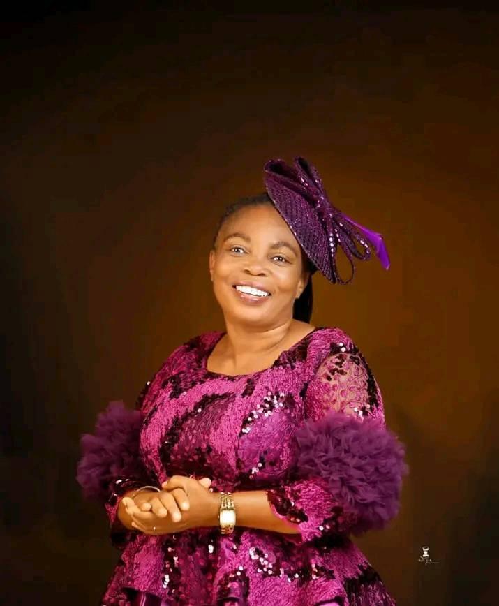 Rev Mrs Ruth Johnson