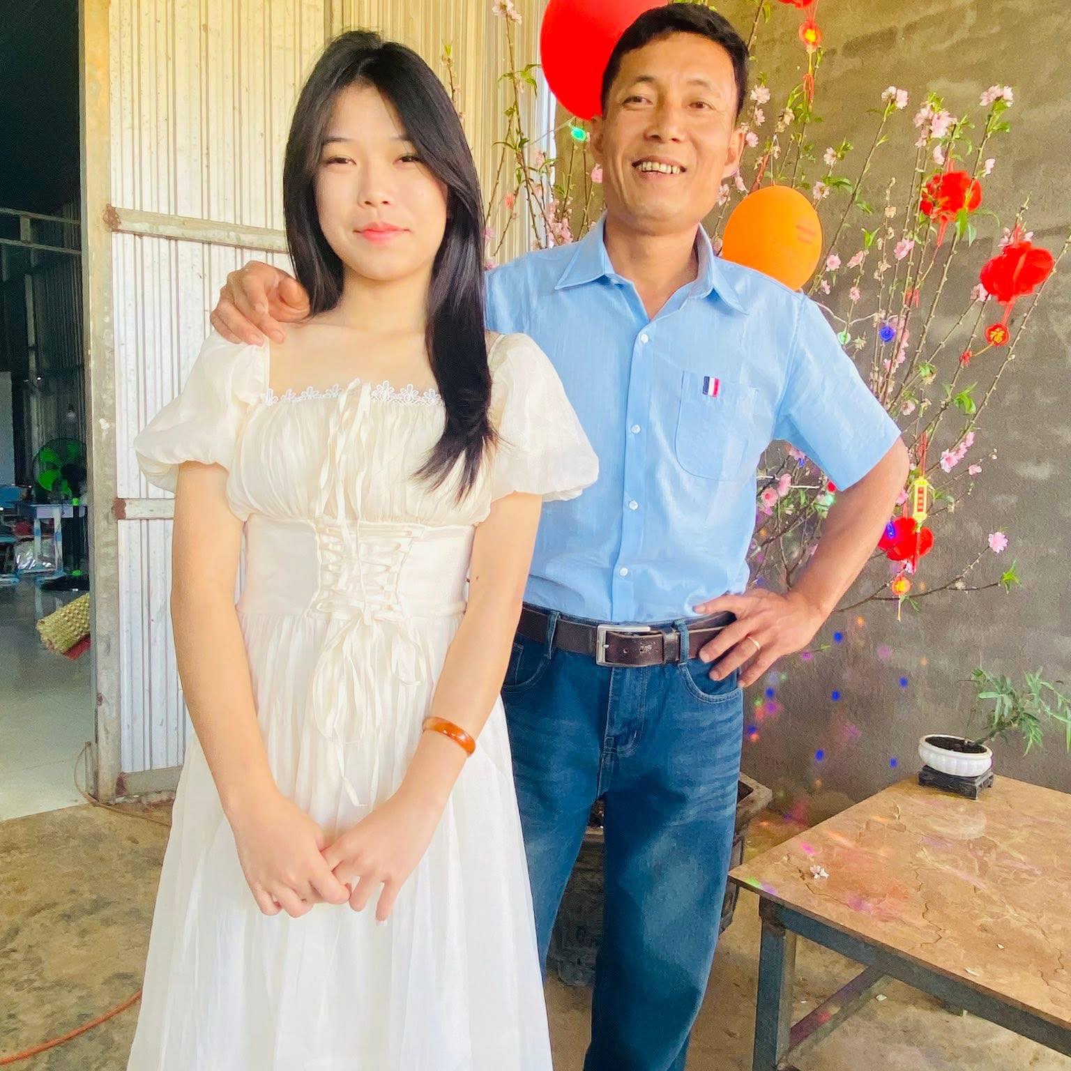 Co bac nao ở đây caffe Lh e nhe | Hải Bánh