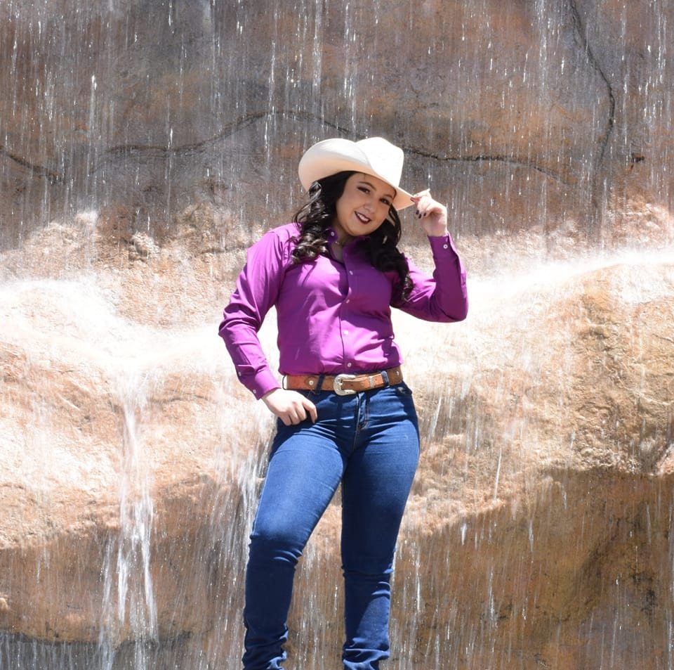 Brenda Cordova Representante Del Baile Ranchero LII Ures 2022
