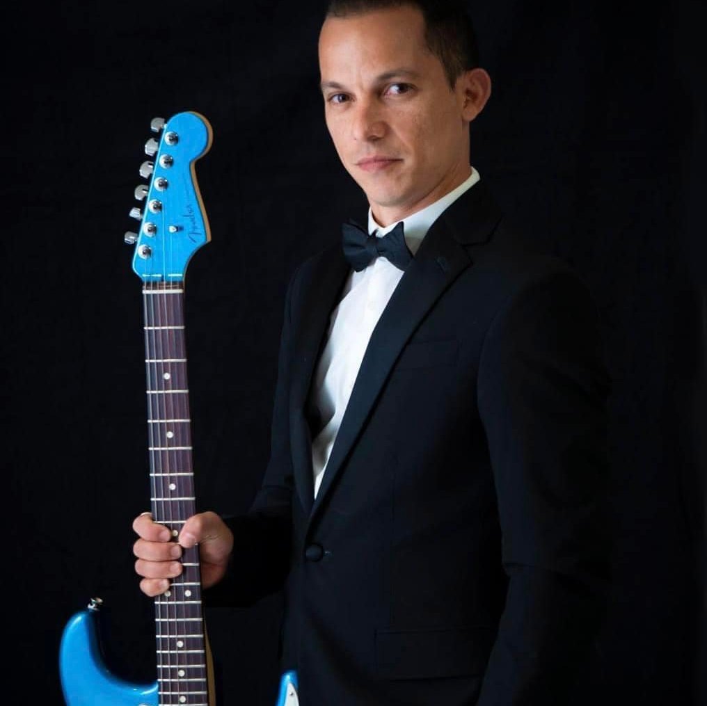Dayron Reyes