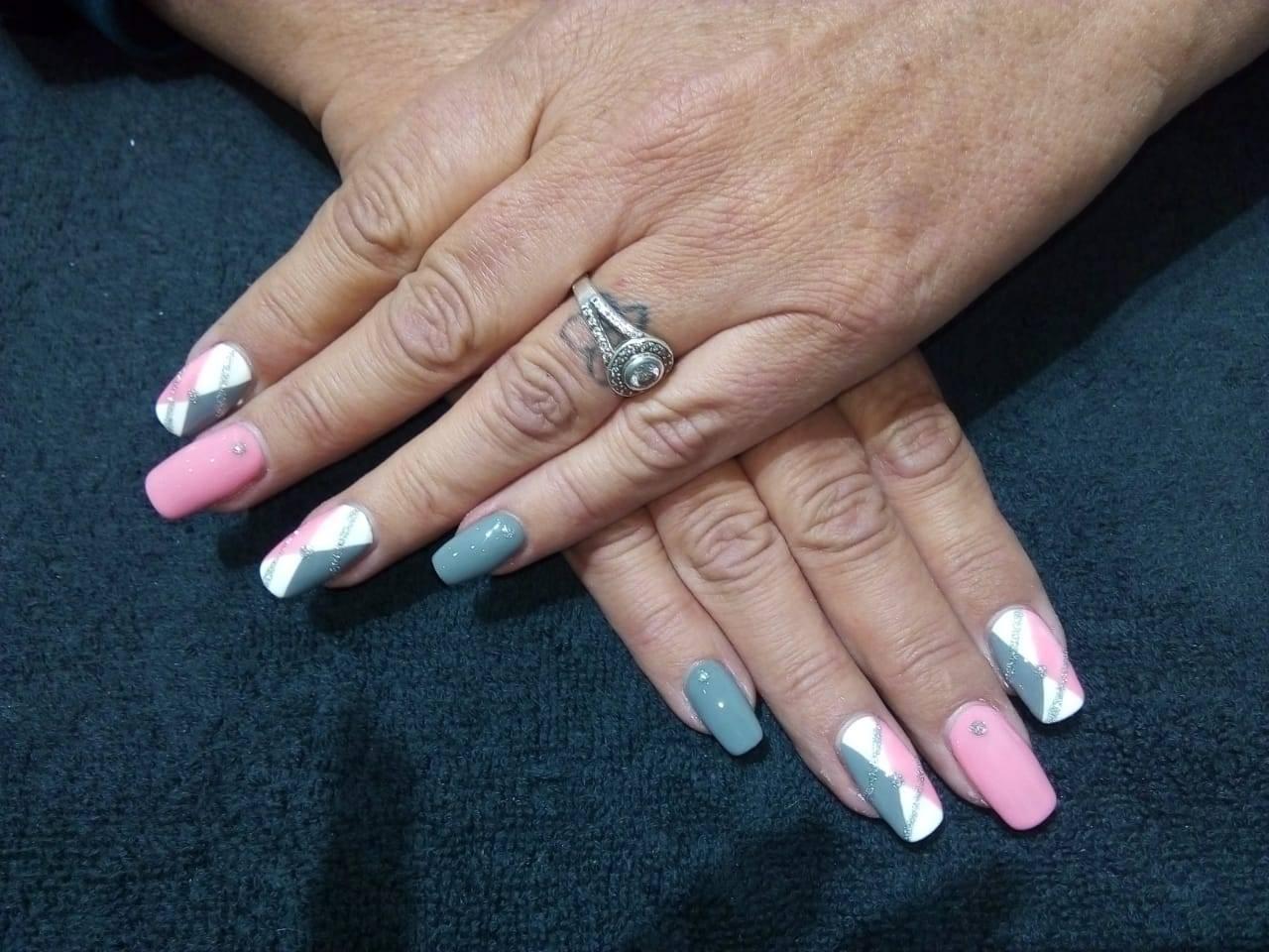 Liesel's Nails | De Deur