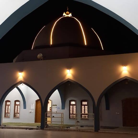لجنة الخيرات في جامع سلطان ويس