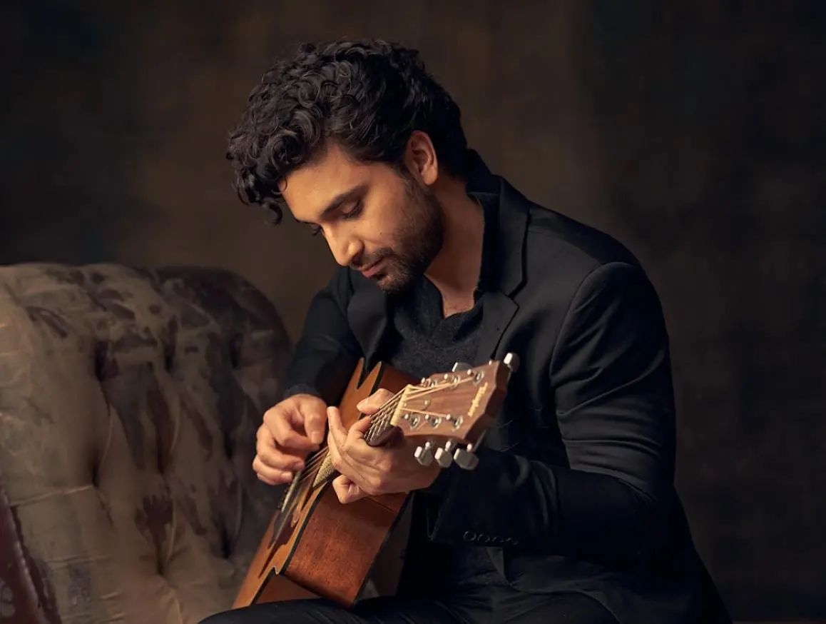 One Picture of Ahad Raza Mir Everyday