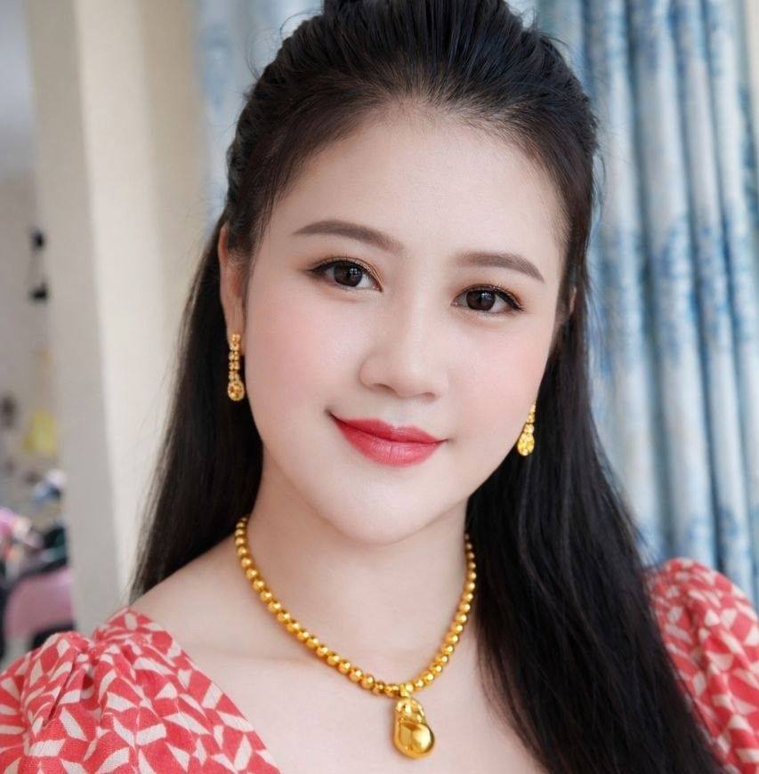 ប្រញ៉ាប់ពេកបាត់ខោ ភ្លេចថាថ្ងៃ ច័ន្ទរៀន 😂😂 | ឌីម៚ សុភាព