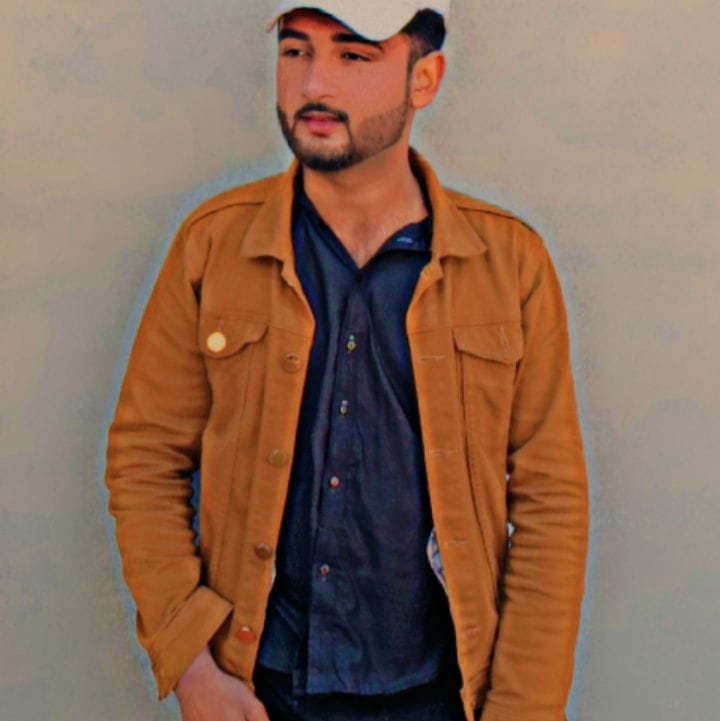 Qadeer Abbas Official