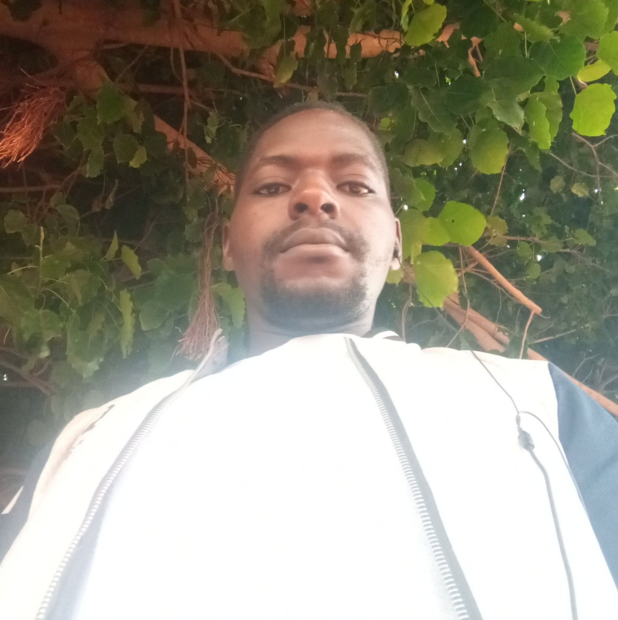 Et'z Smart Adams Alawo