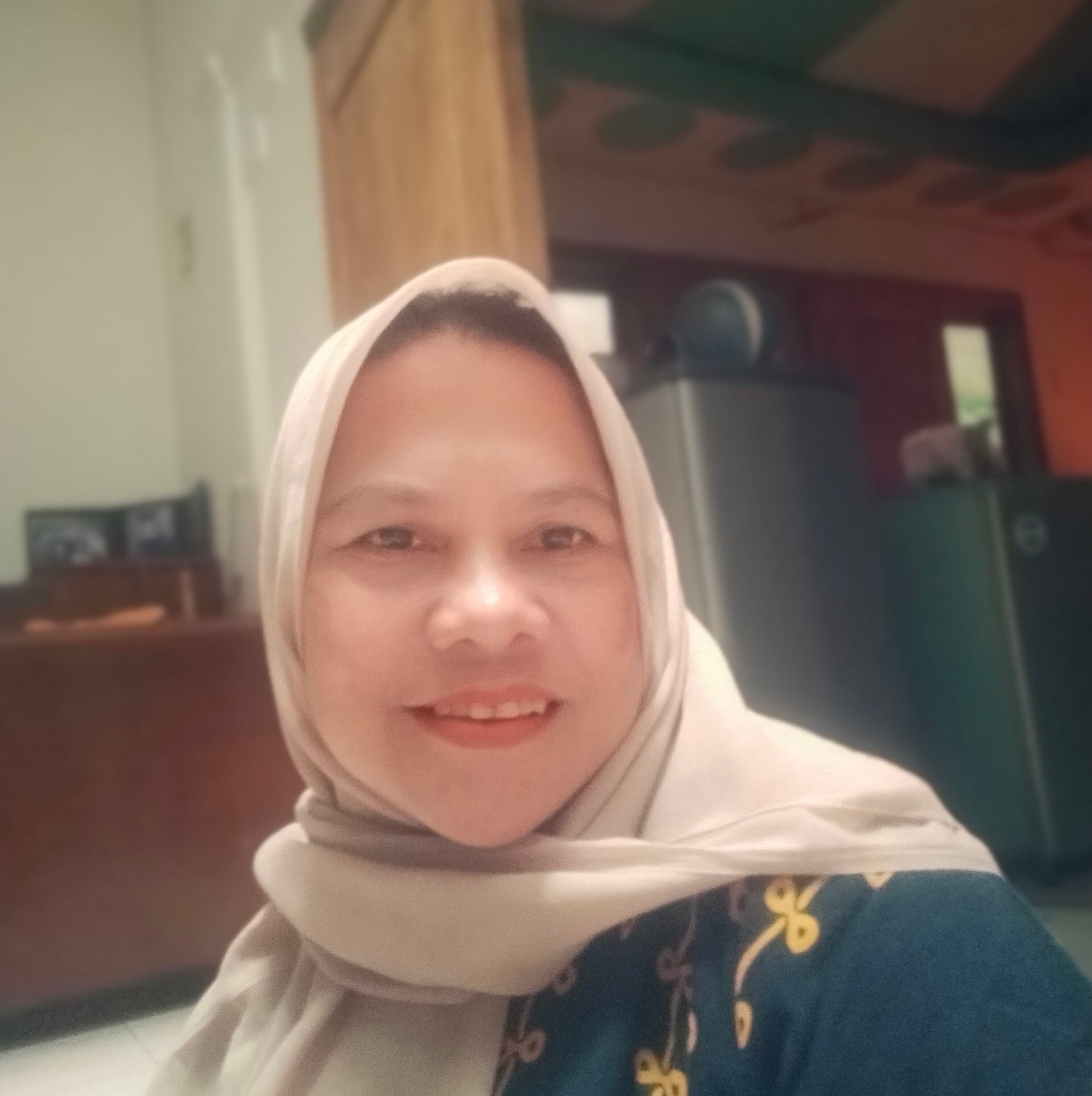 subuh subuh ngeluwarin ayam tida tau malem malem petok petok ayam # ...