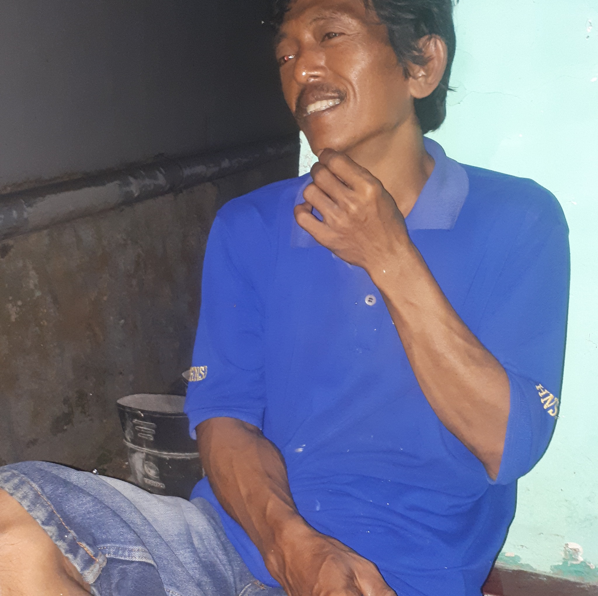 Kakek tidak paham kode dari Tante bule yang ngajaki ginian...😀😀😀👍 ...