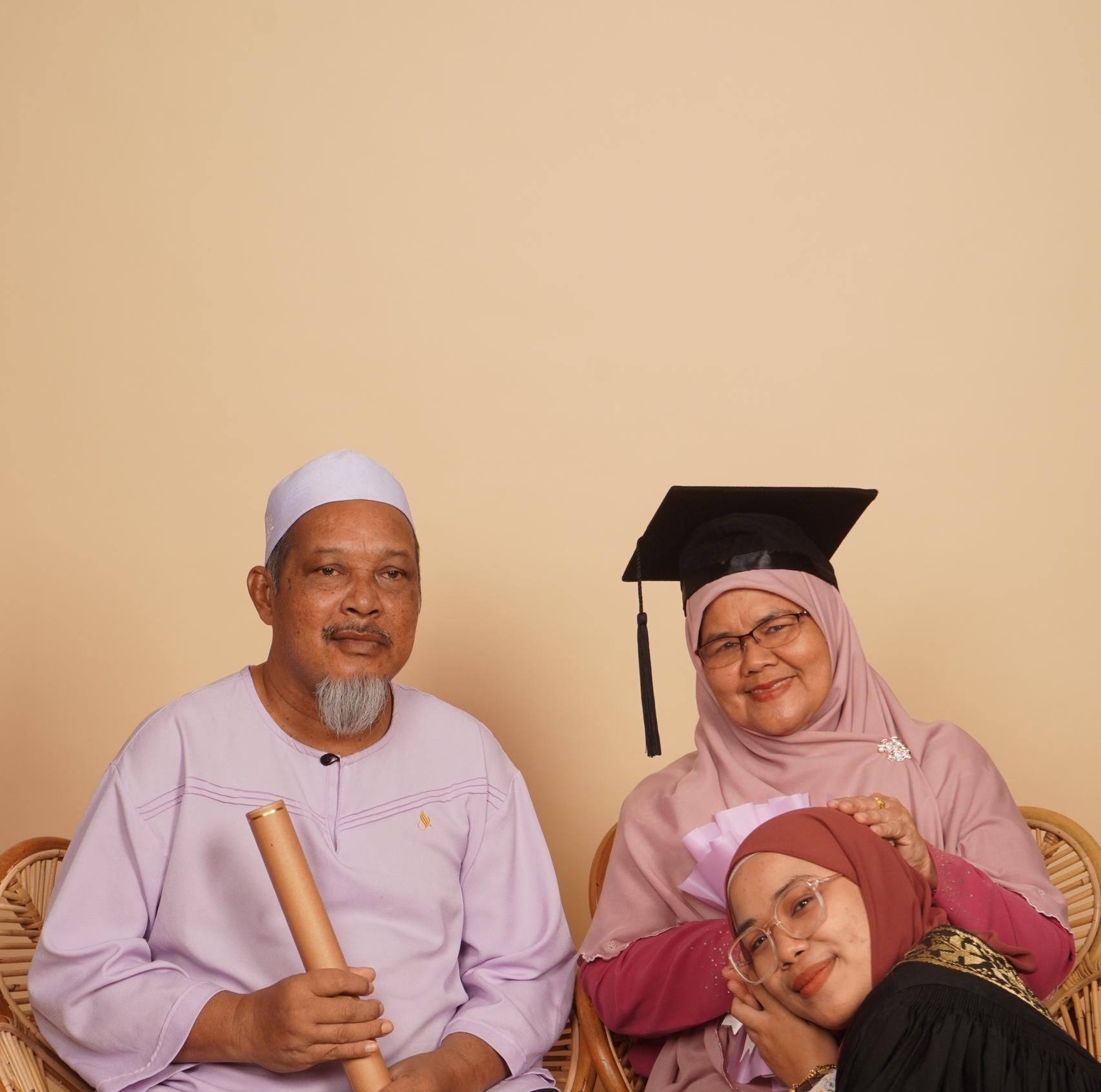 Bapak Viral - Boleh ke si Isteri mengikut Jenazah Suami ke... | Facebook