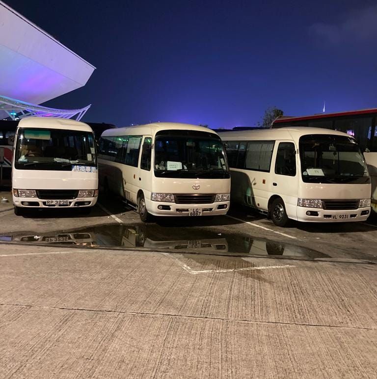 司機，跟車，包月搵工 | 誠聘28座旅遊巴司機 | Facebook