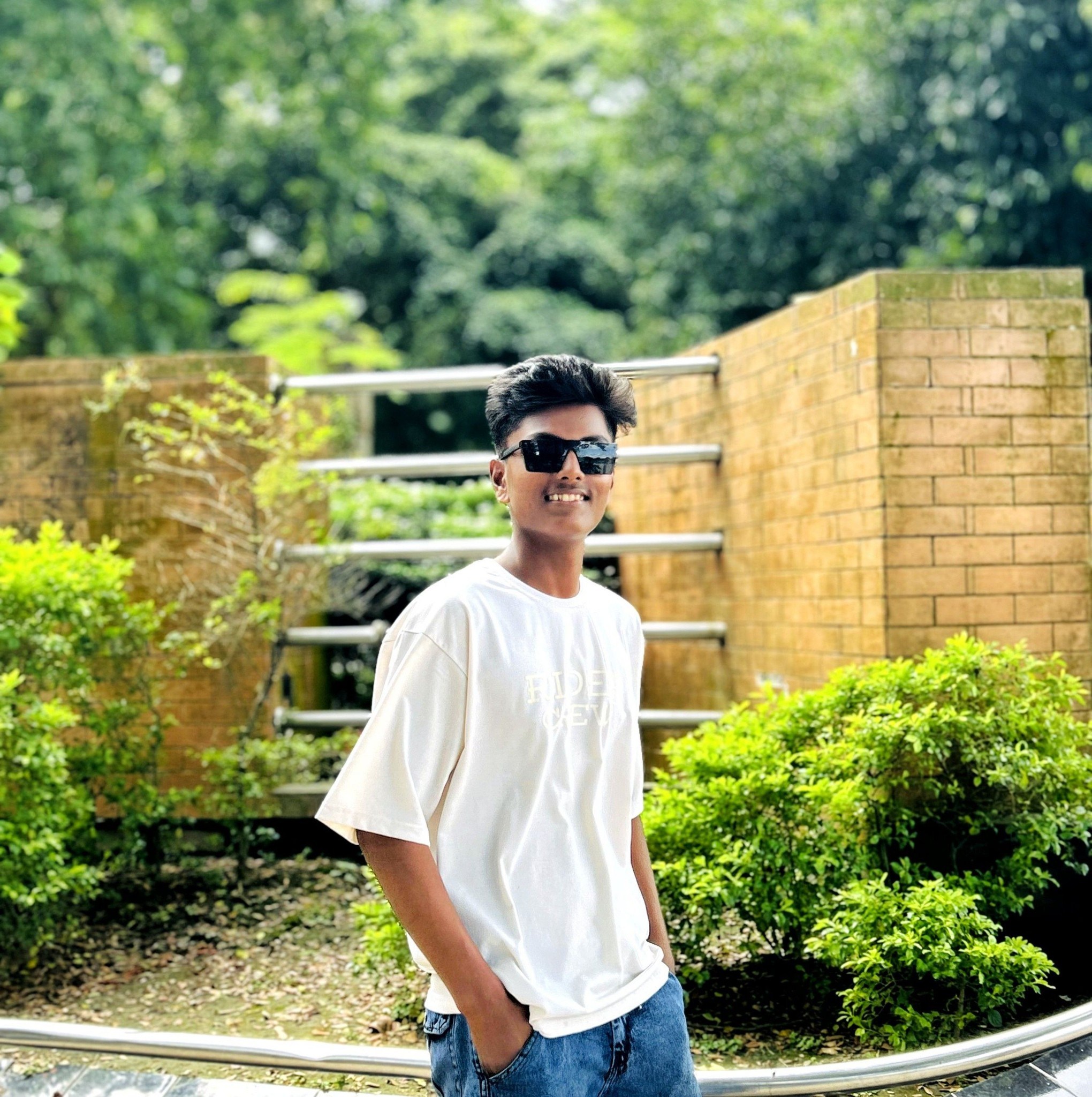 অলি আহাদ