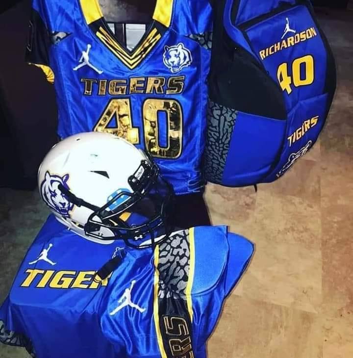 Cache Bulldog Football | Facebook