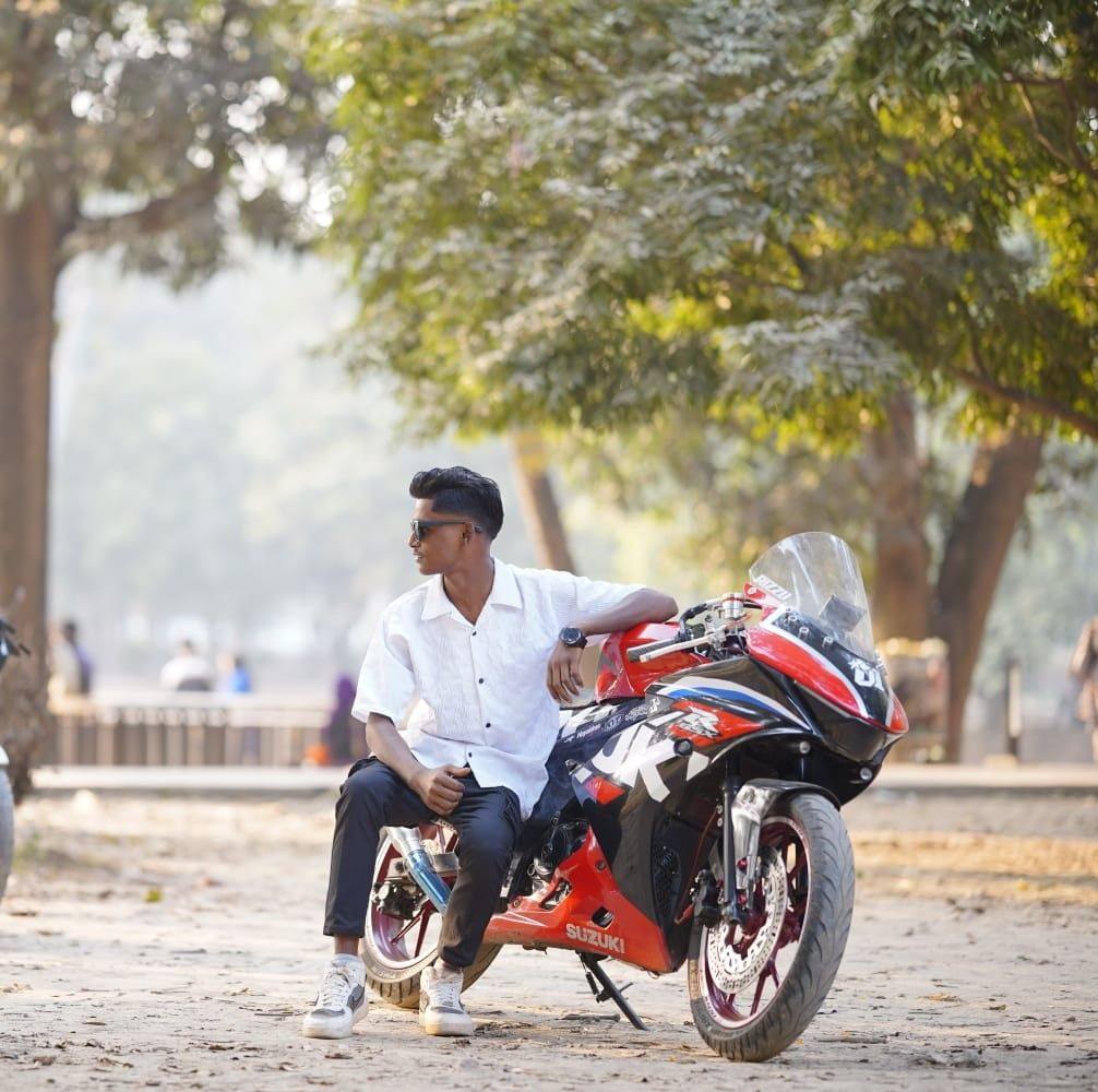 Alom Ahmed