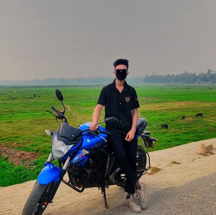 Rider Salim Vai