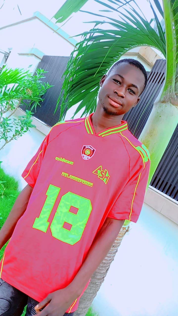 Poco lee and crew dancing to Seyi Vibez “Pansa” 🔥🔥 | Entertainment Daily