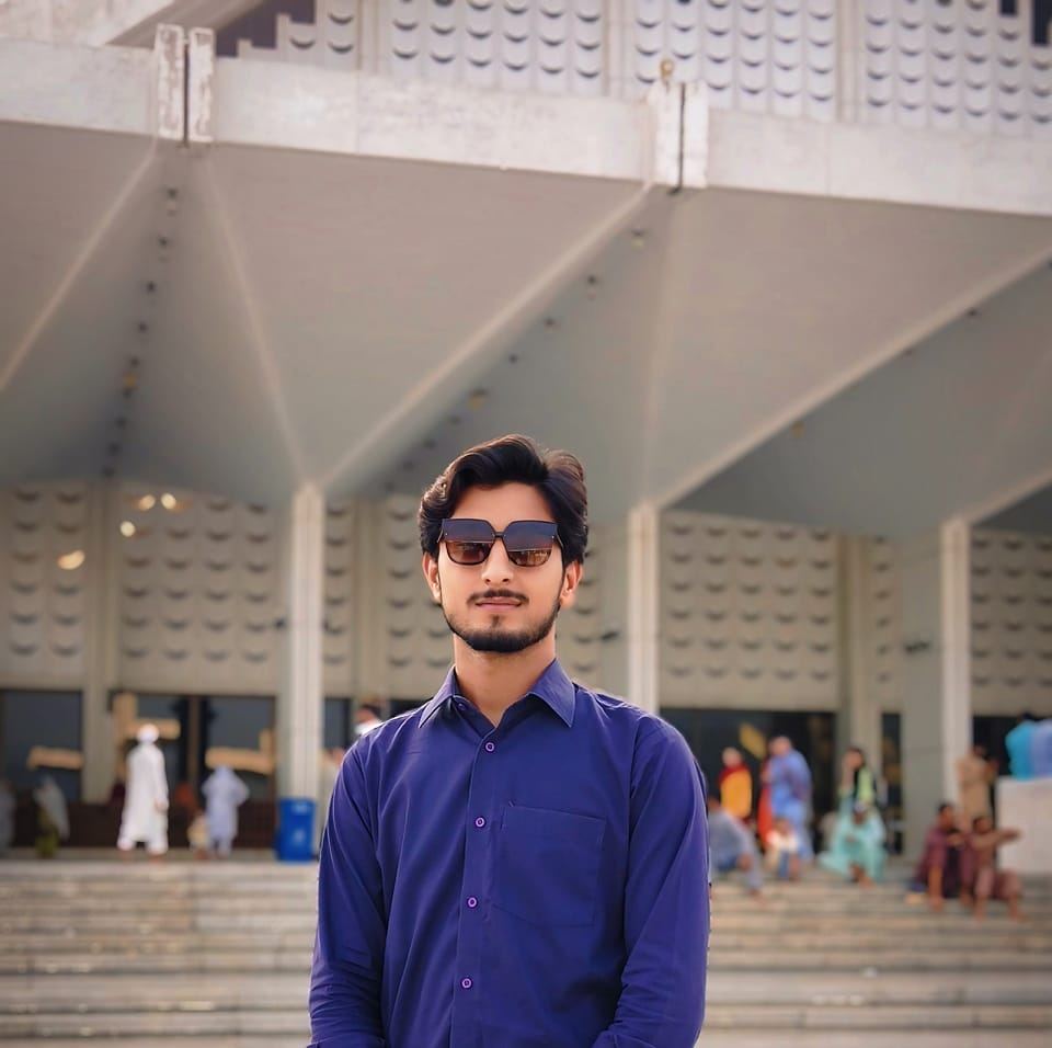 Shumail Raza