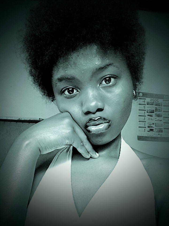 Sweet 😋 music 🎶 🎵 pachende shonse yesu, share and comment family and ...