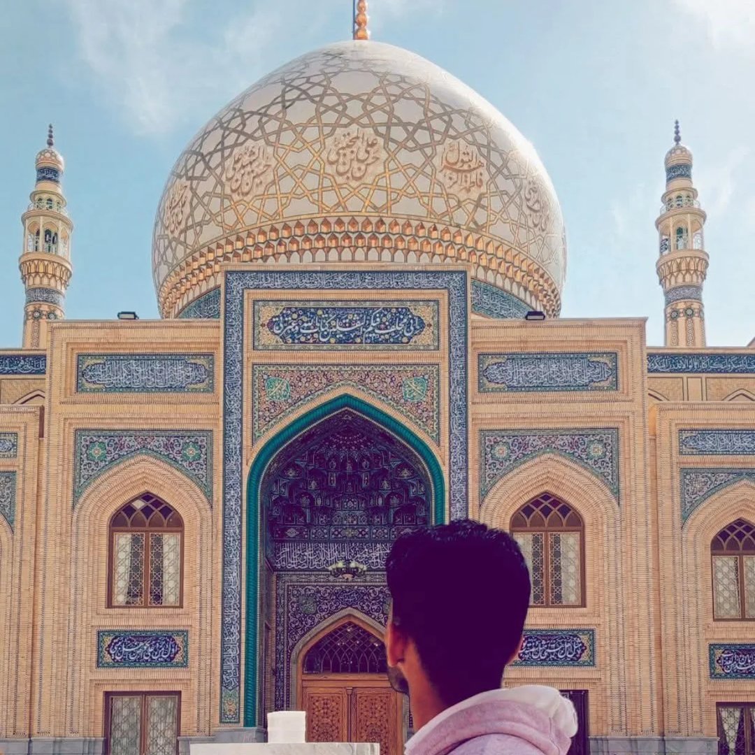حُسین بانٹ رہے ہیں نِجات لے جاو 🙏🏻 | Nimra Mehra | Facebook