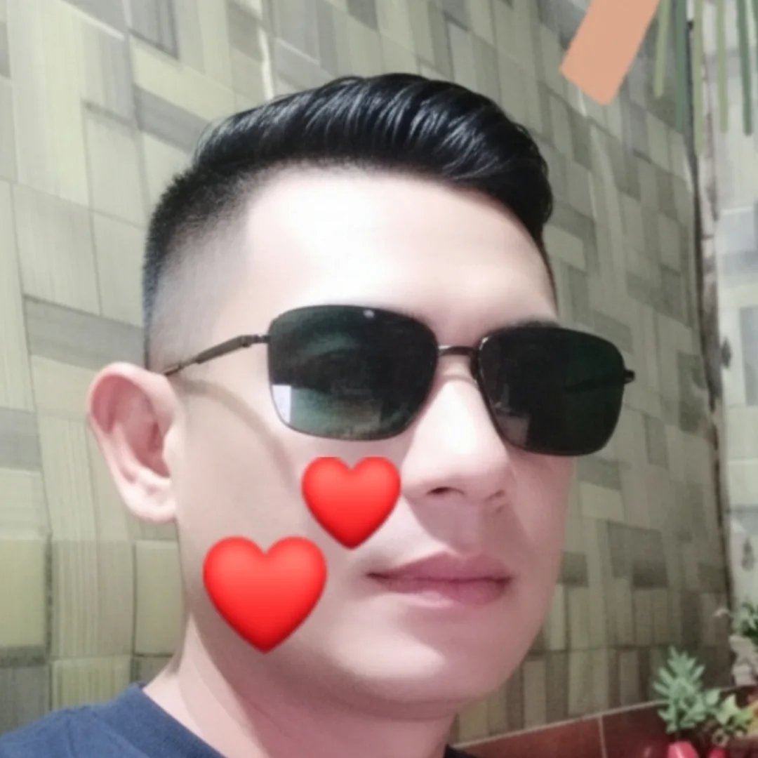 Terima kasih kepada pengikut terbaru saya! Senang Anda bergabung! Chiko ...