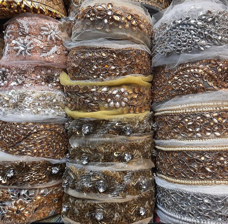 Api Jee Lace