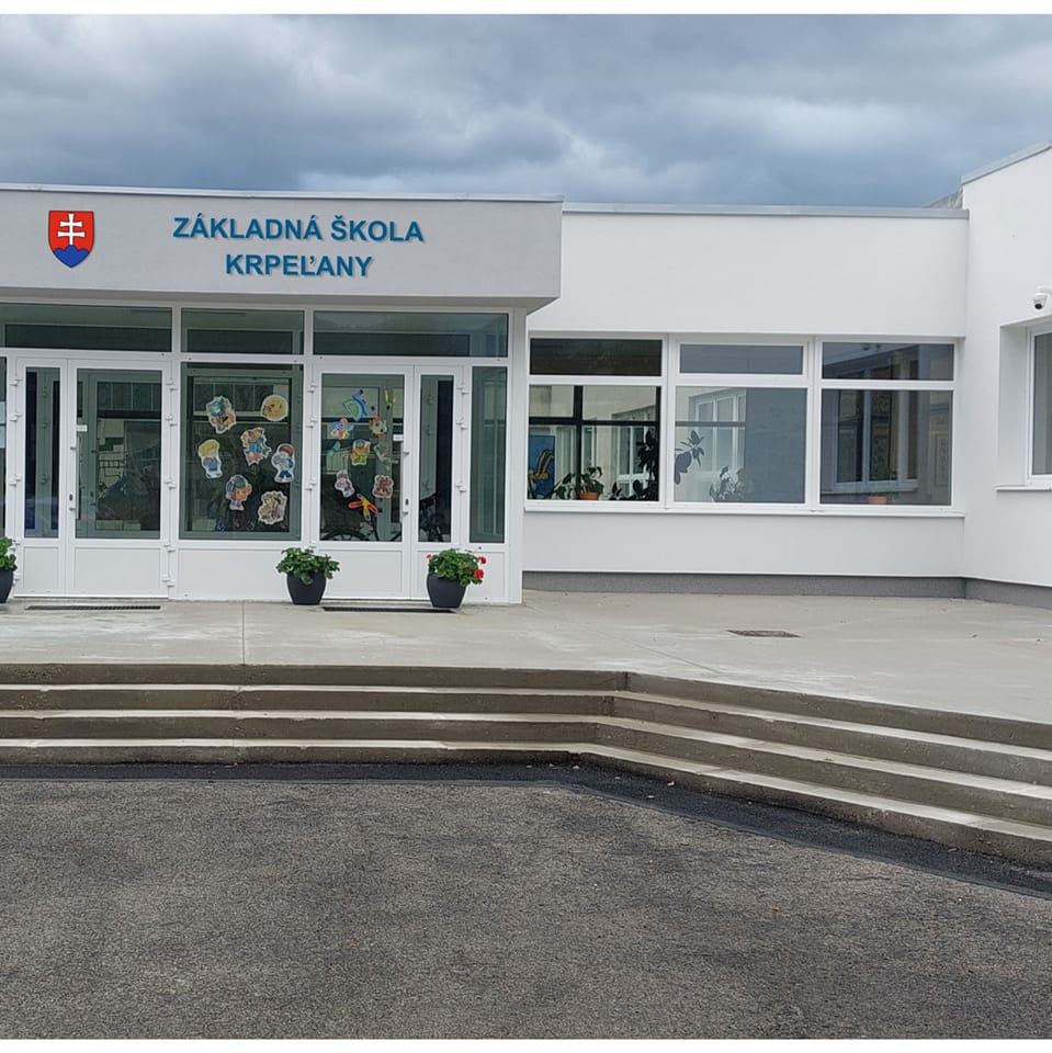 zakladn-kola-krpe-any-rodinn-kola-v-objat-h-r-martin