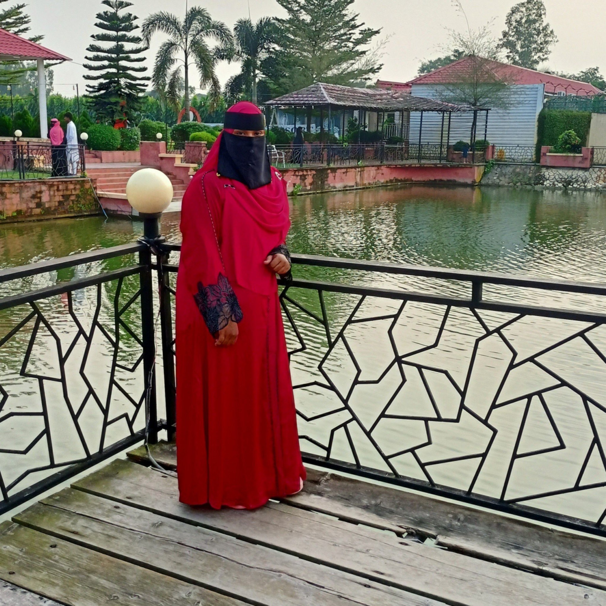 Vlogger Sharmin