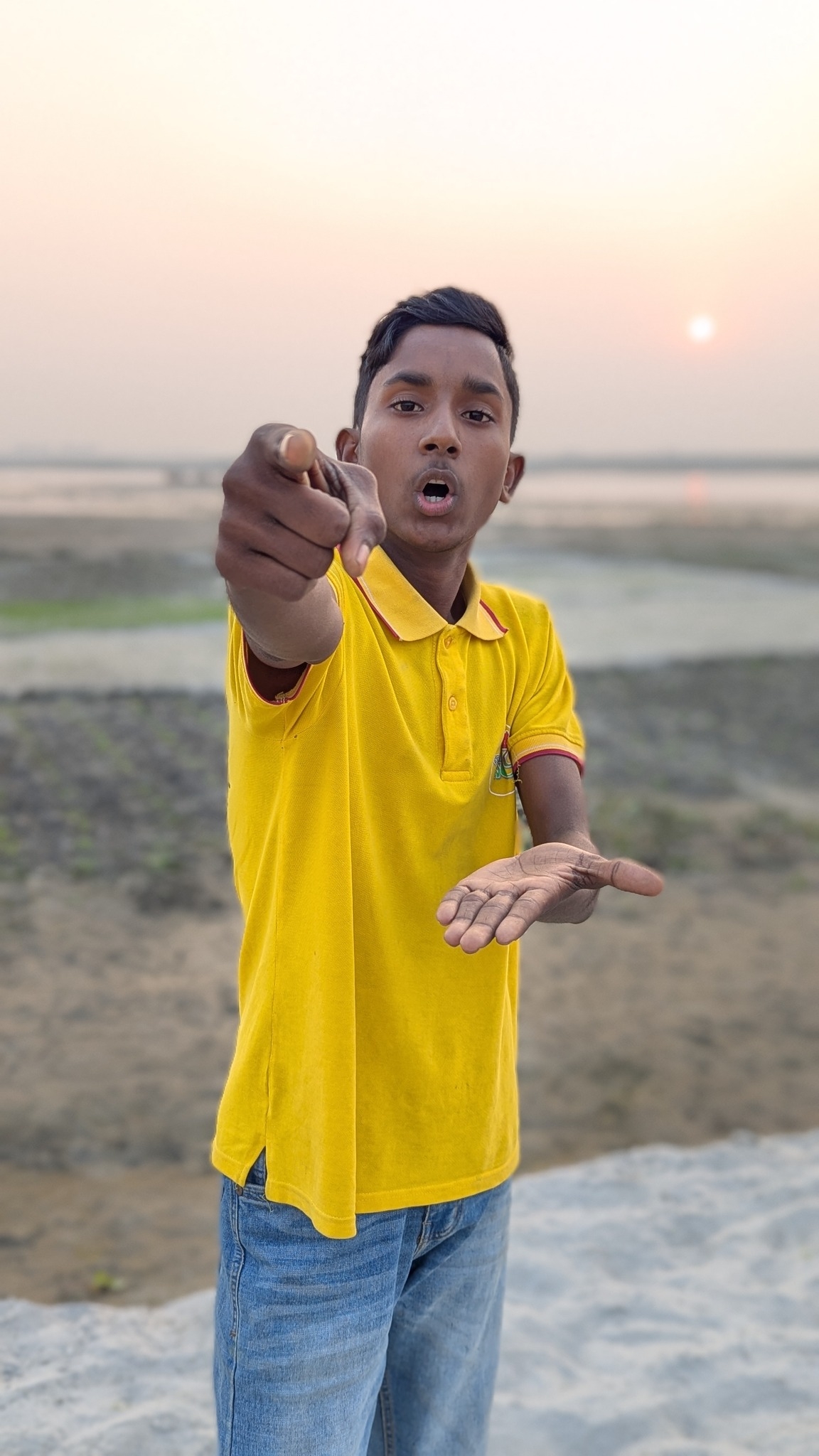 Suzon Vai