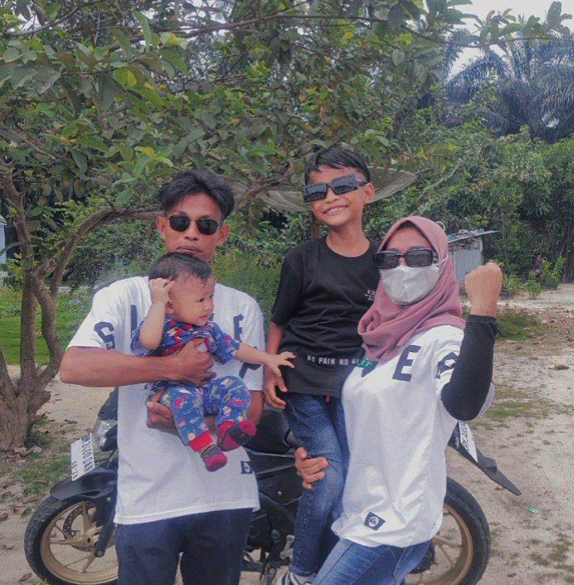 Hallo..... Kami mengucapkan selamat eraya mohon maaf Lahir and batin ...