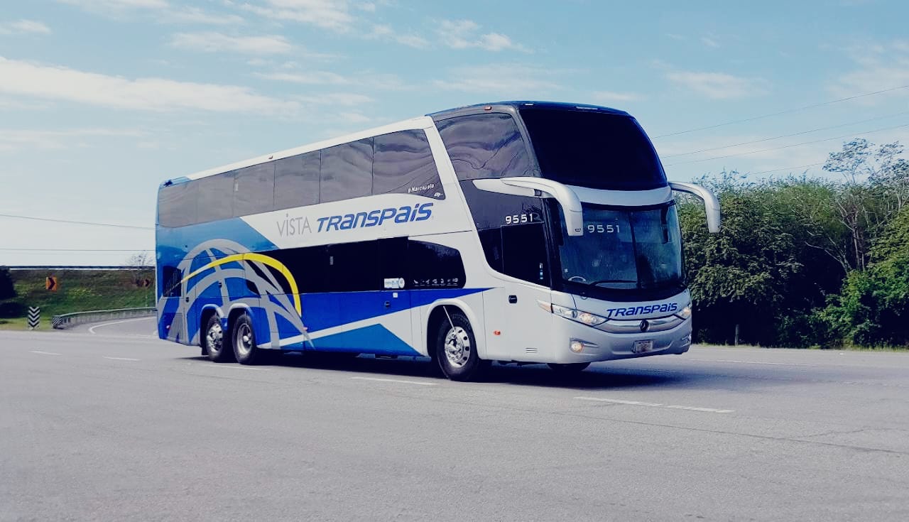 Bus JCG El operador.