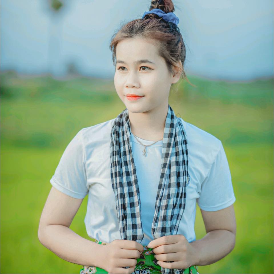 Jee Lis - Follow ផេកអូនមួយផងបងអូន😁😘 | Facebook