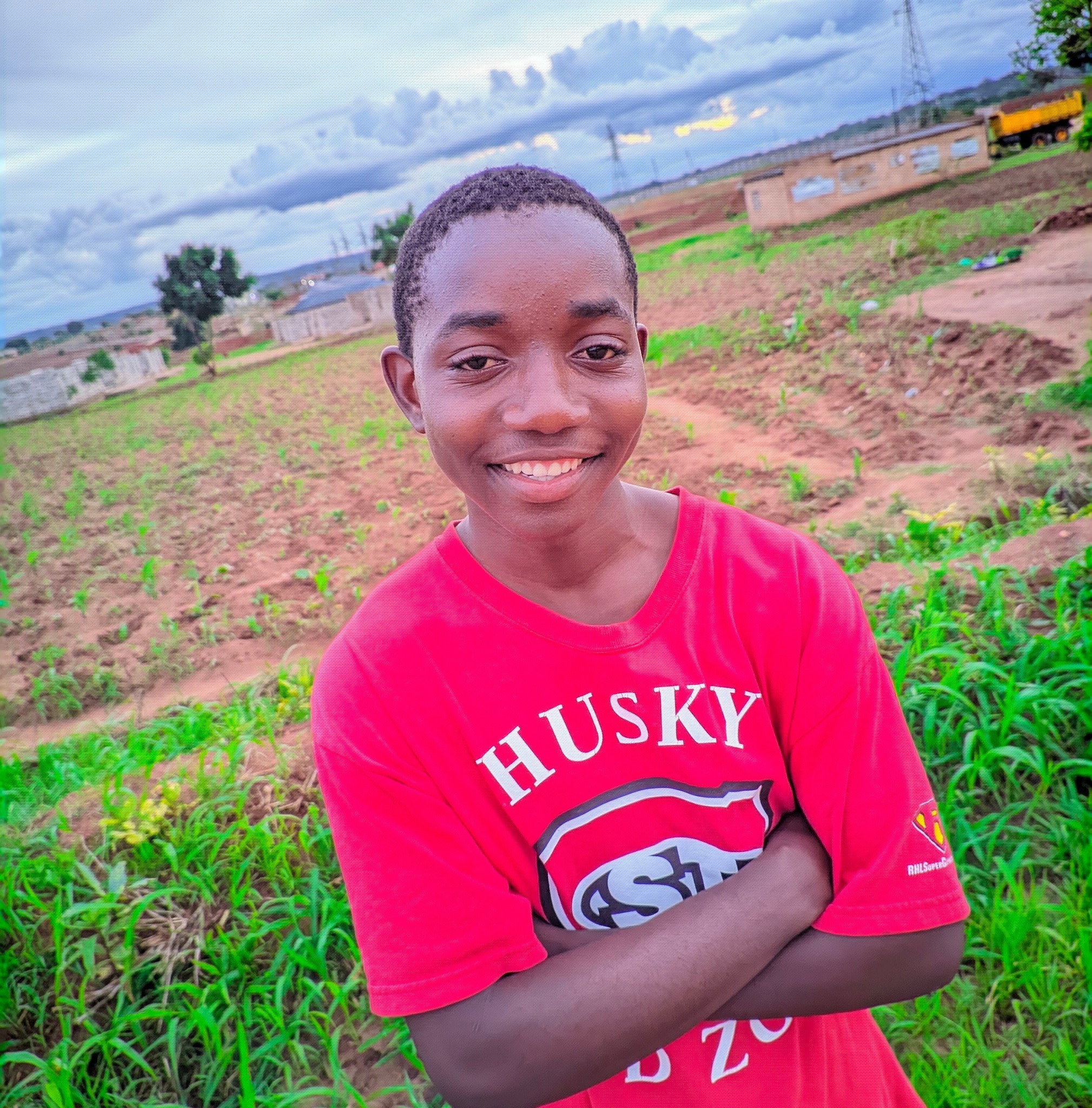 3 jokes that makes him smile on text ... Be creative ladies | Queen Angel