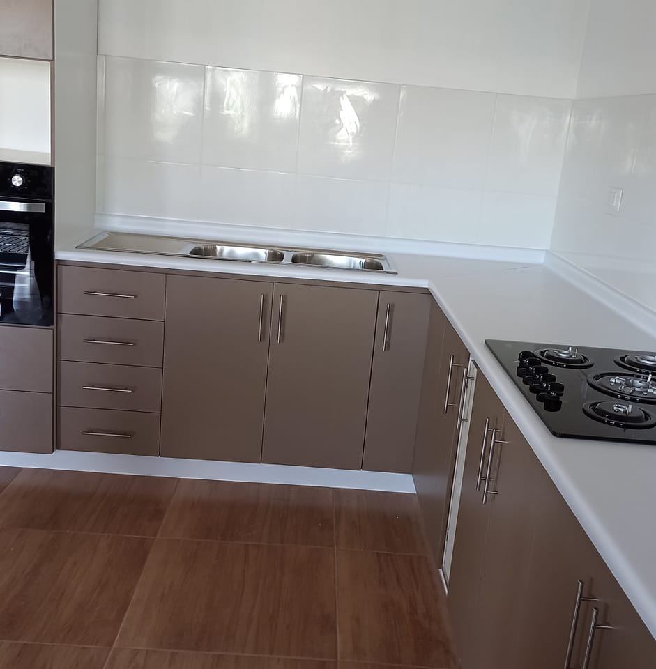 Trabajos en Melamina,Aluminio,Vidrios,Madera y Remodelación de Avitaciones