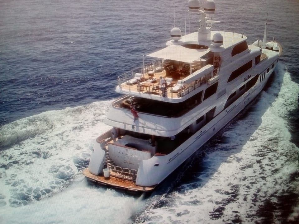Topaz Yacht Charter