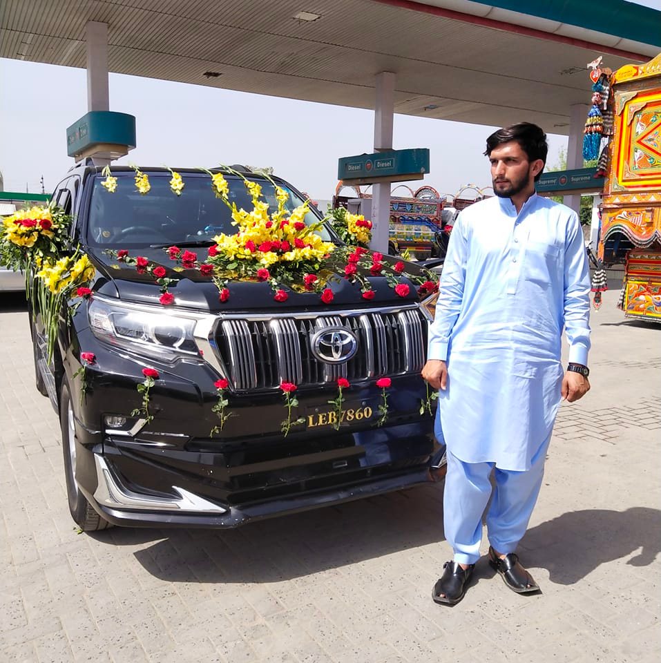 Umar shabir Rent a Prado and car