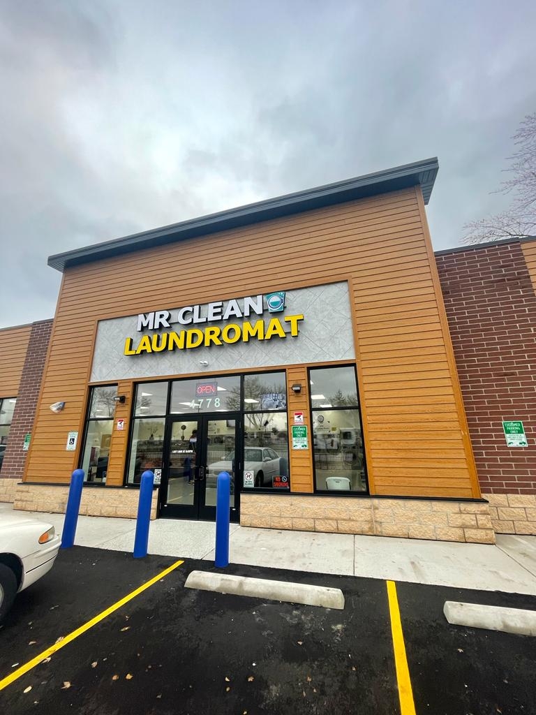 Mr. Clean Laundromat | Milwaukee WI