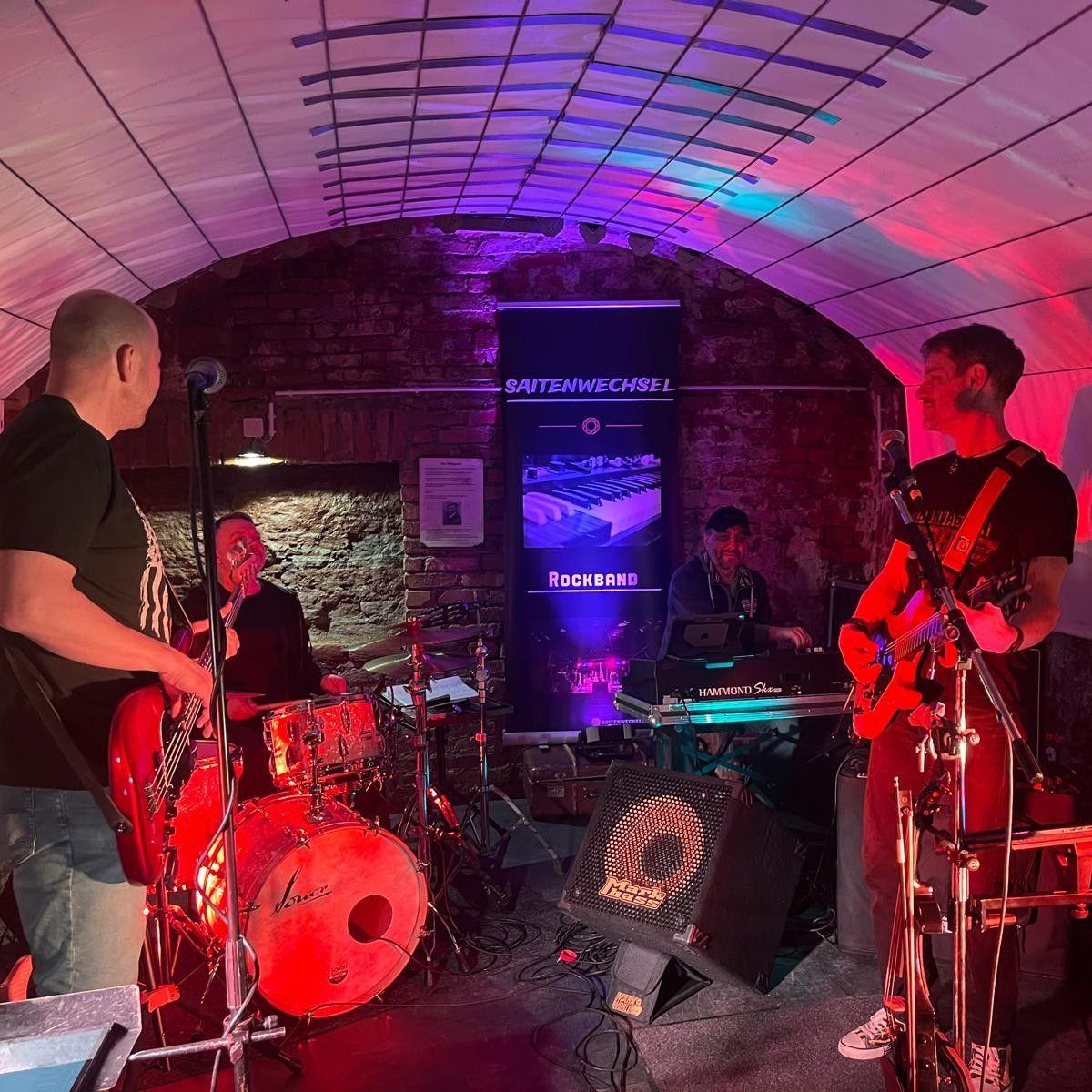 Saitenwechsel Die feelsaitige Rockband