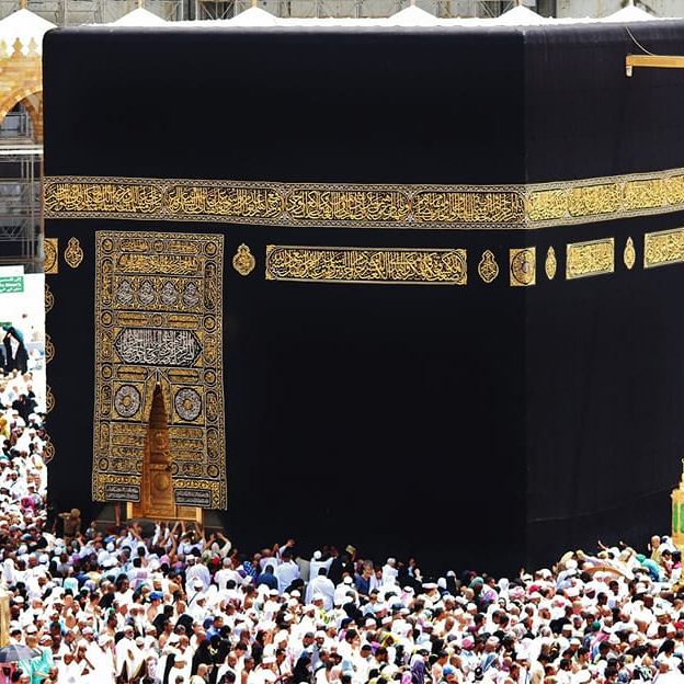 اللهم صلي وسلم على نبينا محمد وعلى اله وصحبه اجمعين يارب العالمين ...