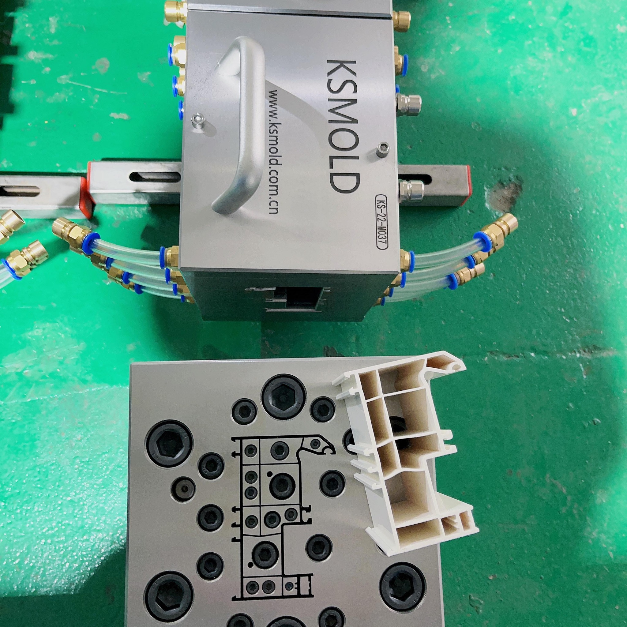 Pvc window profile mould testing before delivery 👏👏👏Welcome your ...