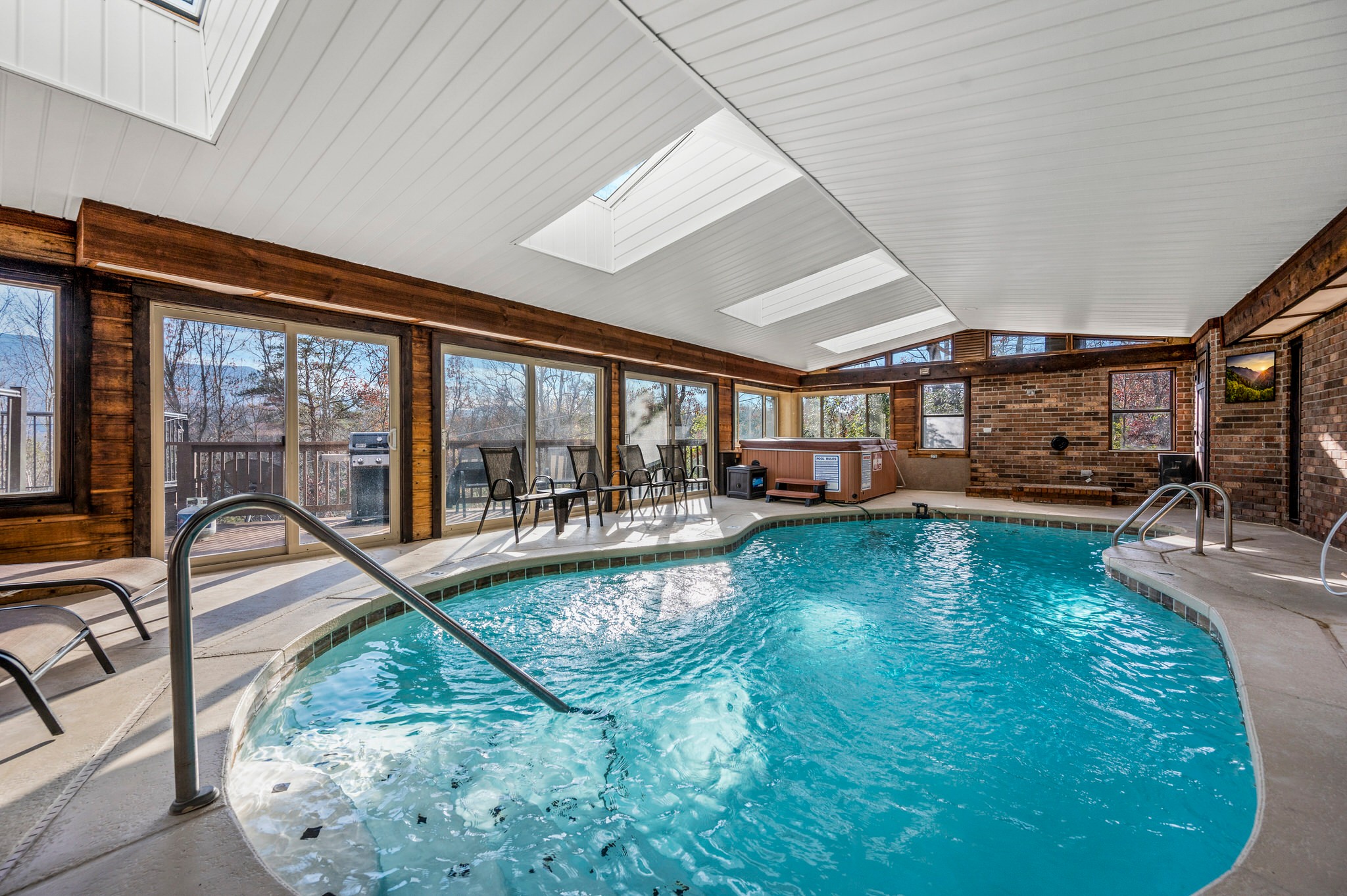 Illustration of Condo Rentals With Mountain View And Pool