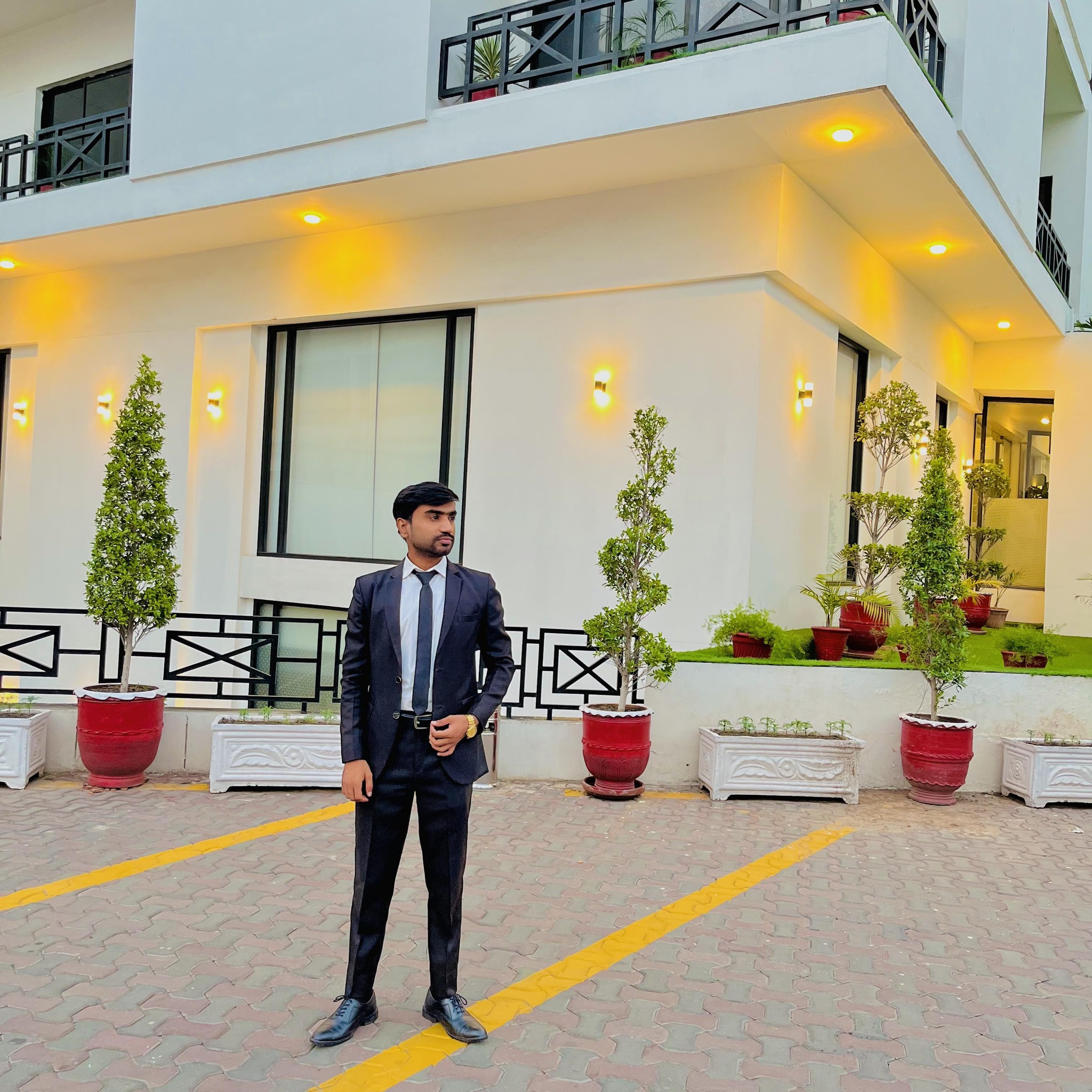 Adv Rashid Sodhar