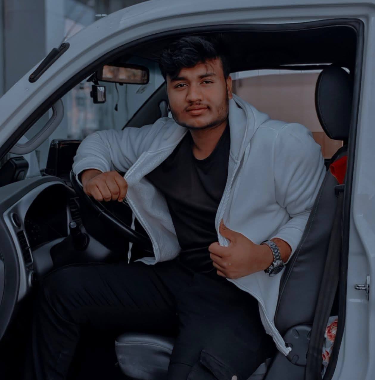 Md Mosaddek
