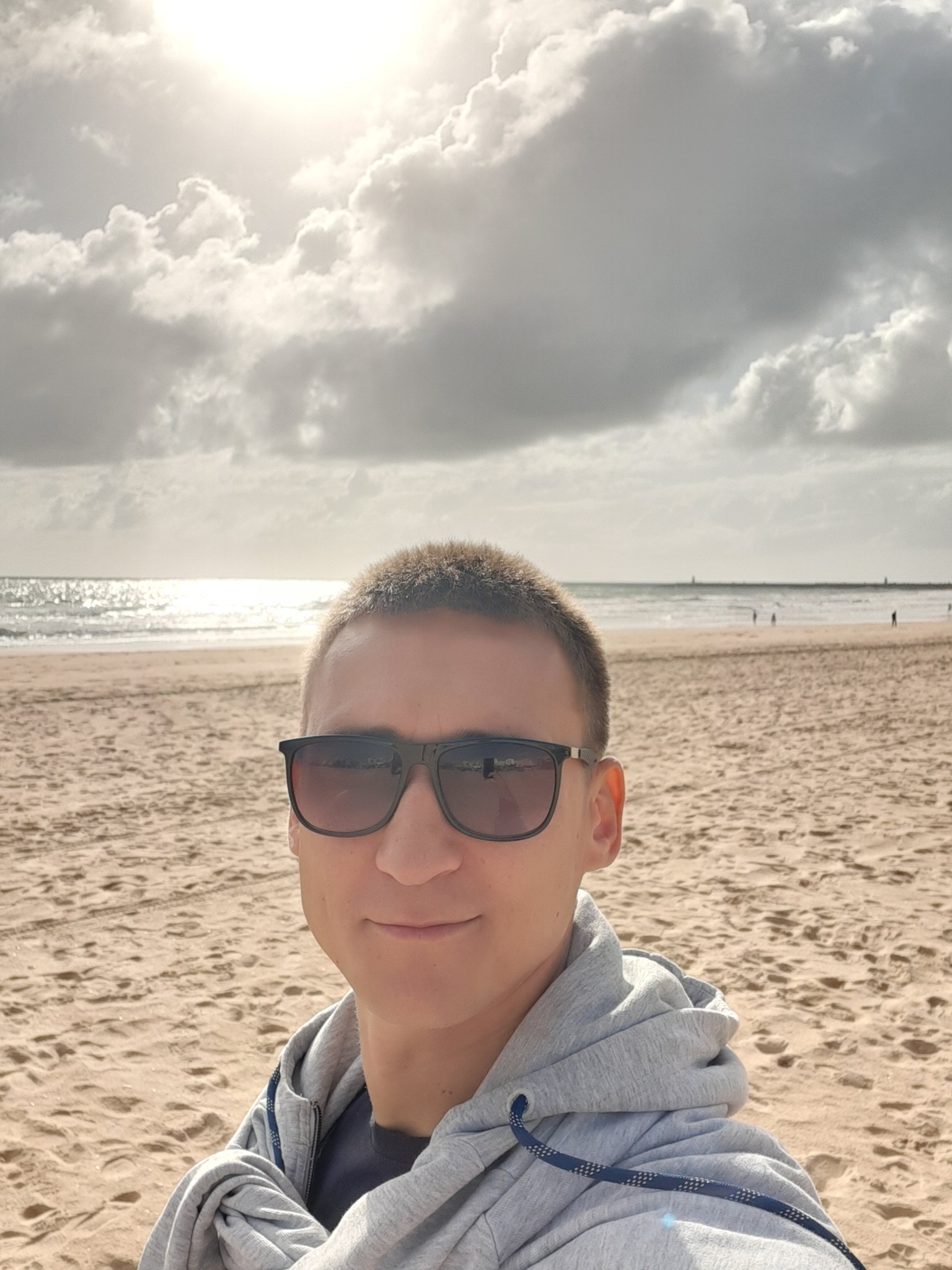 Юрий Романенко - Друзья, большое горе умер светлый... | Facebook