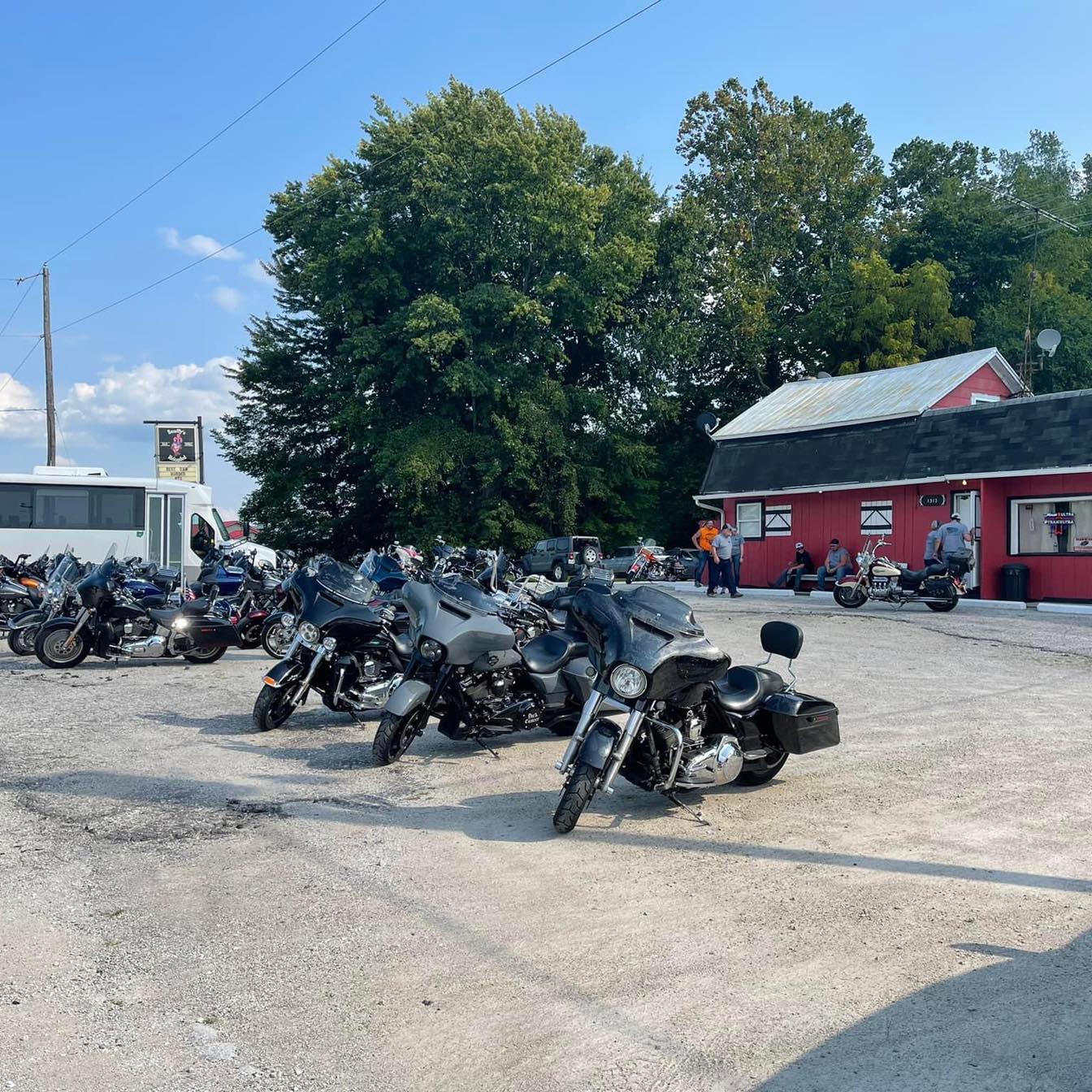 Snuffy's Reloaded Bar and Grill