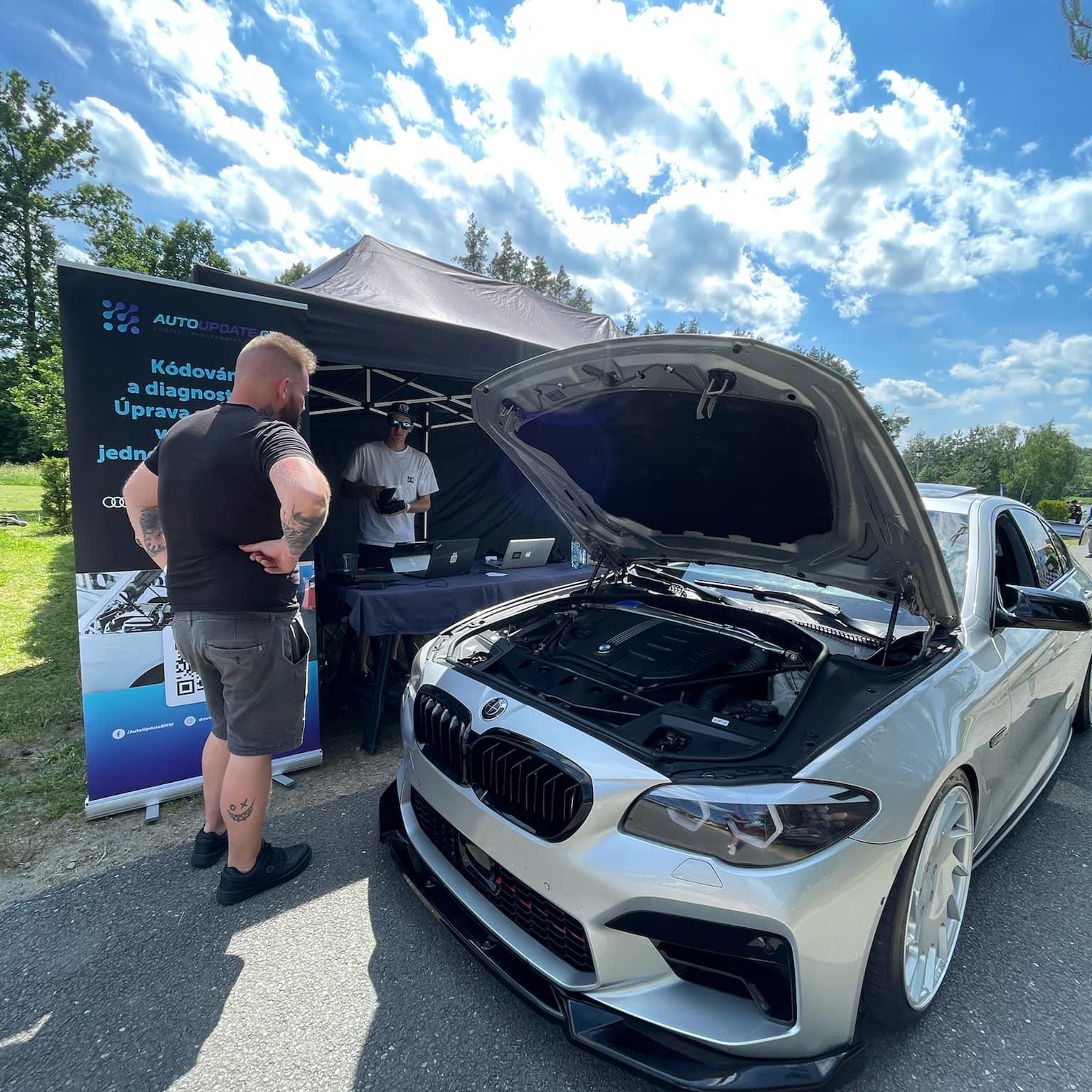 BMW Update - BMW G30 - Update softwaru radia na novejsi... | Facebook