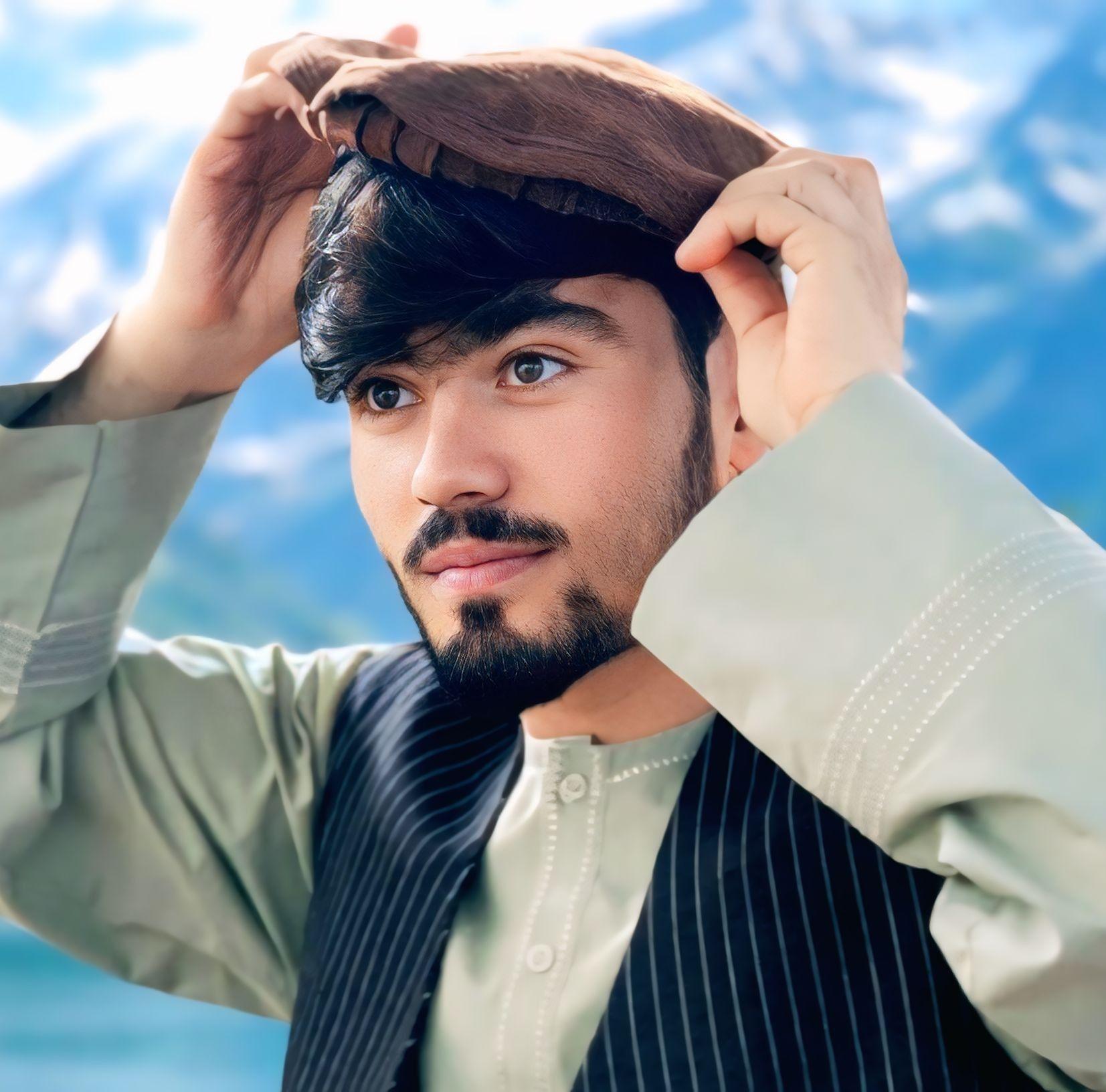 #اکسپلور آمدی فالوکن | بانو شازیه بدخشانی | Facebook