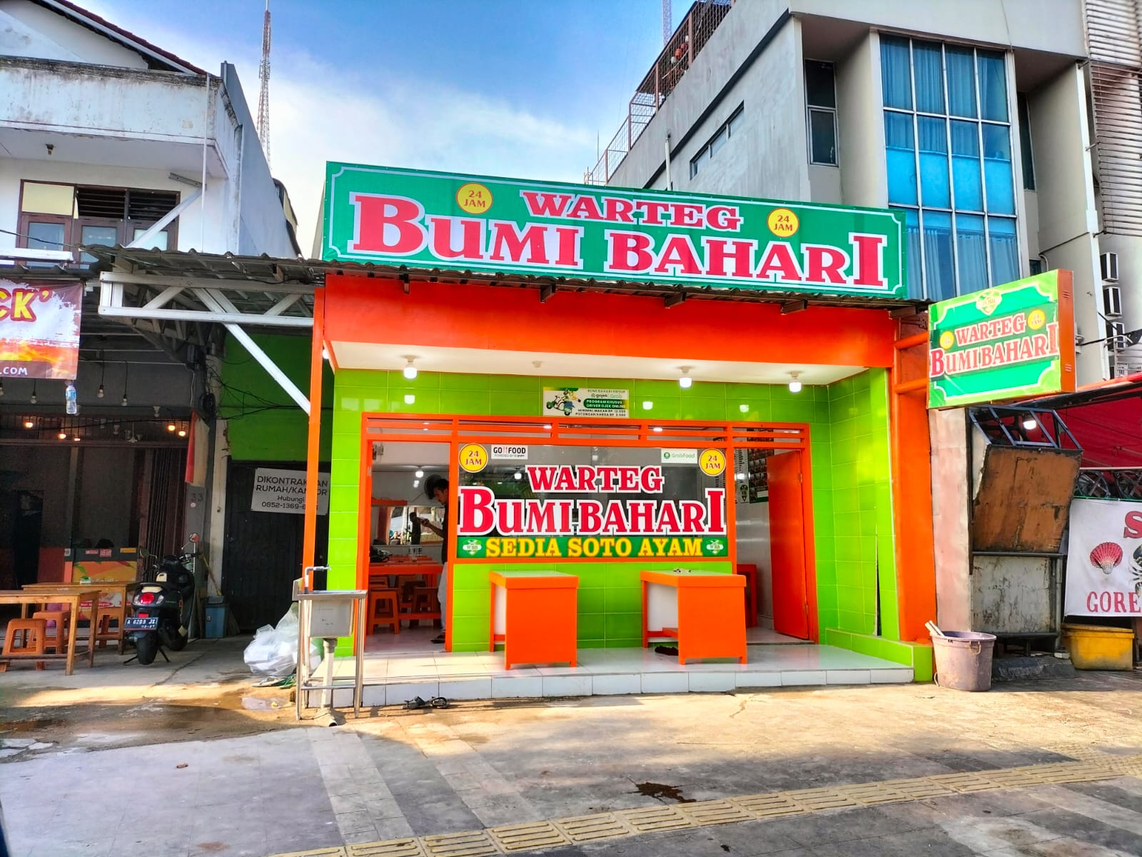 Warteg Bumi Bahari H. Nawi Jakarta Selatan