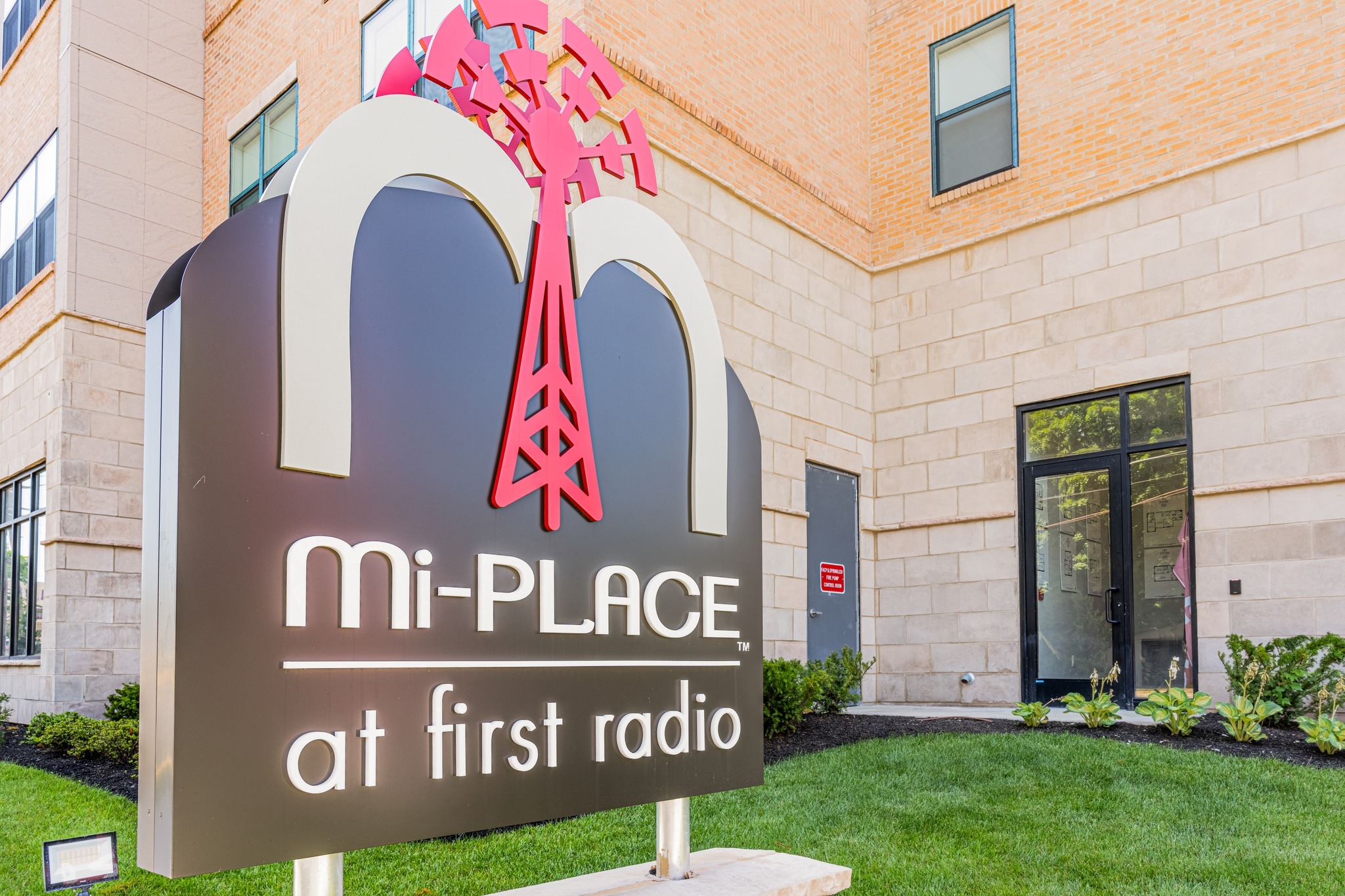 Mi-Place at First Radio | Roselle Park NJ