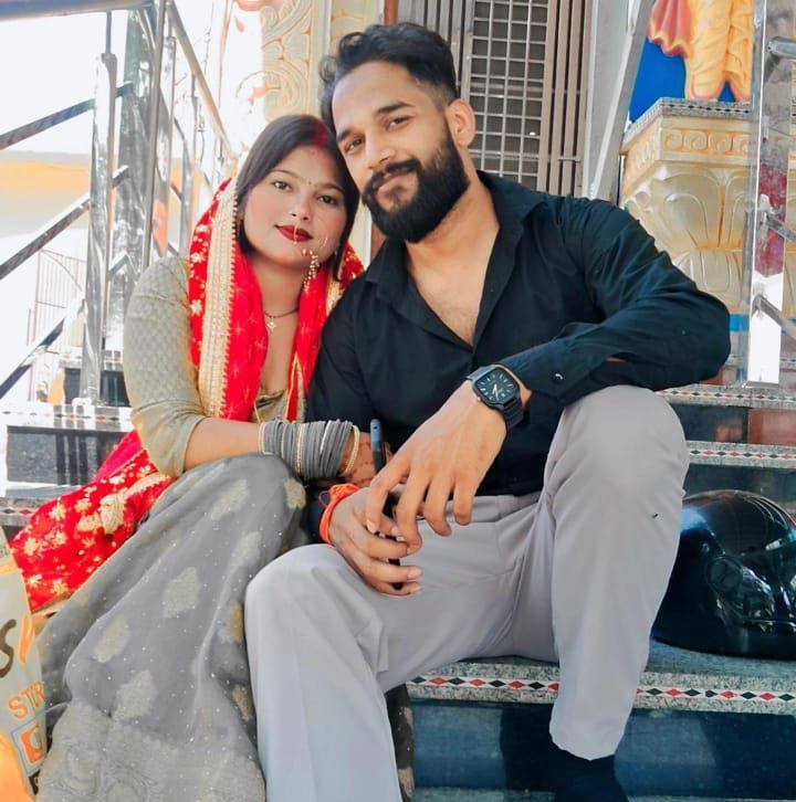 Dear Wife love you 😘♥️ | riyakasera8230 | Facebook