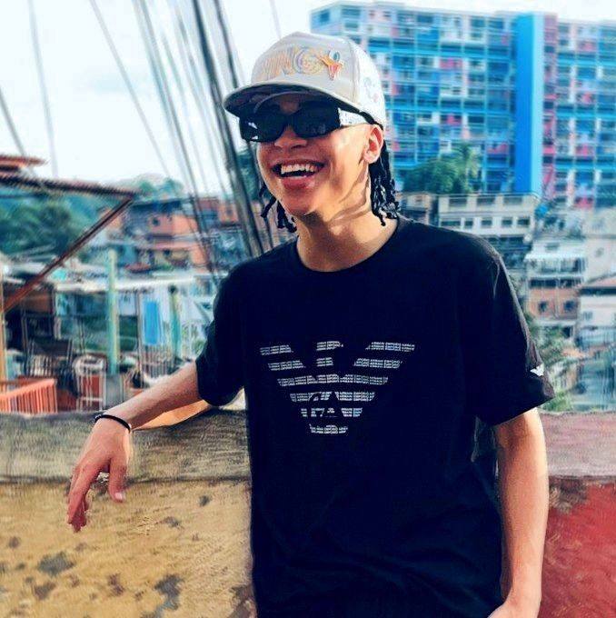 Sheiner Mulatico El que se va a pegar