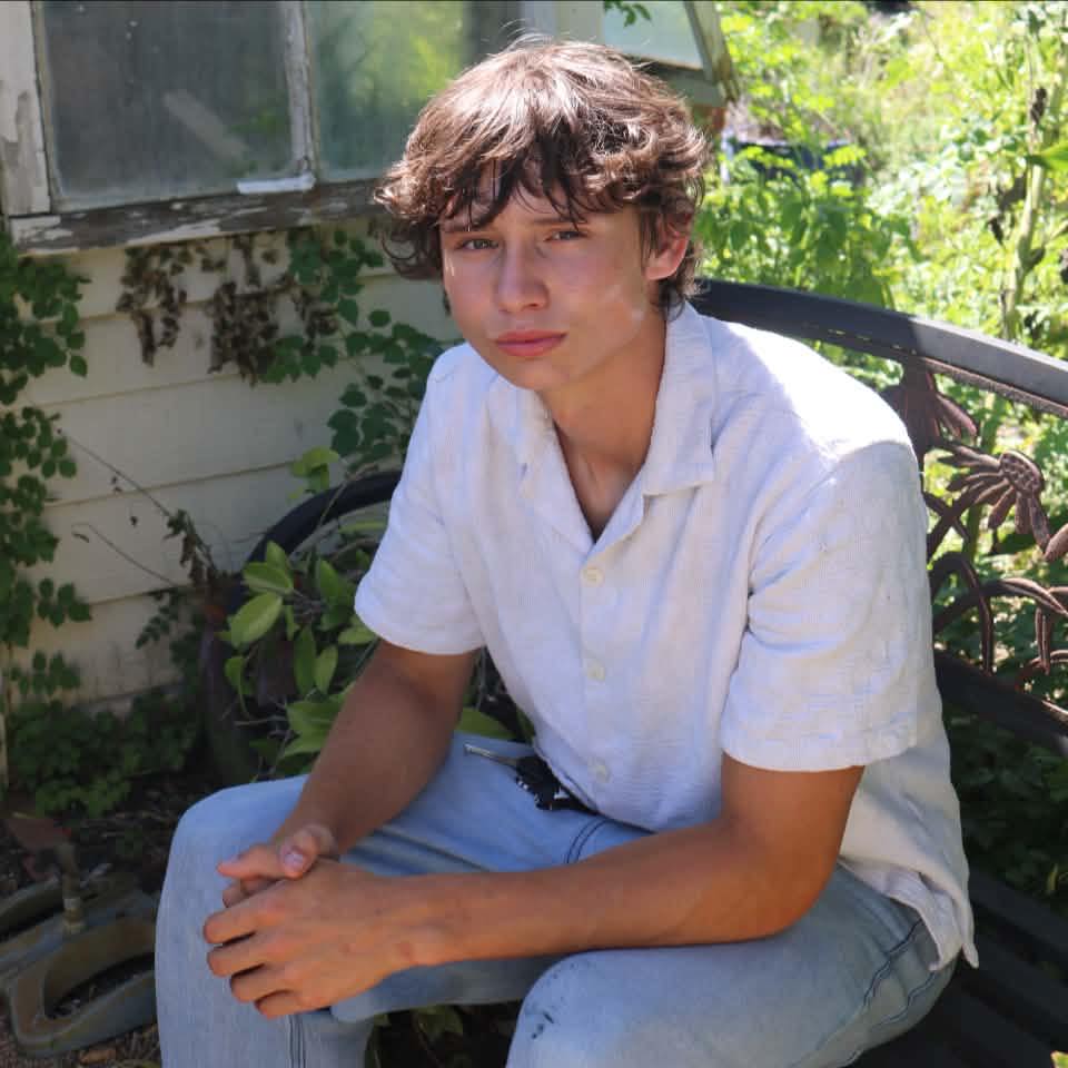 Shawn Riley Profiles